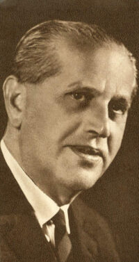 Tabi László